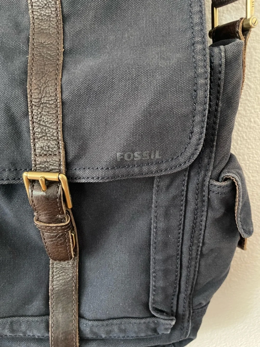 Fossil Canvas Navy Blue/Brown Messenger Carrier Commuter Bag Crossbody